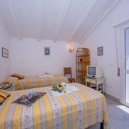 Apartment Casa Versiliana 1 Pietrasanta